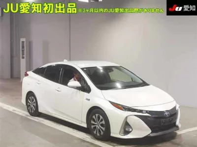 Toyota Prius PHV