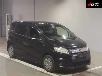 Honda Freed Spike