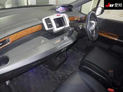 Honda Freed Spike