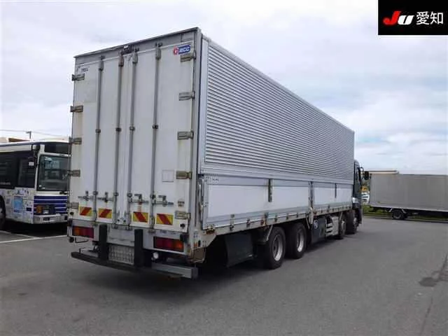 Nissan UD TRUCK S  с аукциона в Японии