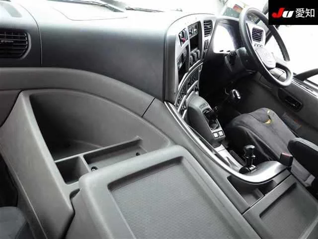 Nissan UD TRUCK S  с аукциона в Японии