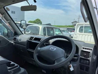 MAZDA BONGO VAN