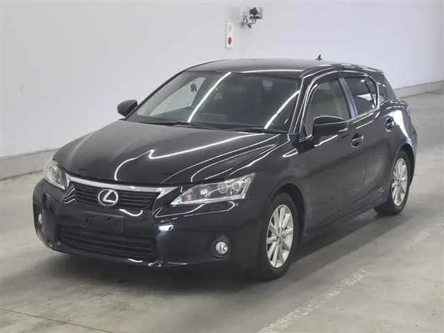 Lexus CT200h  с аукциона в Японии