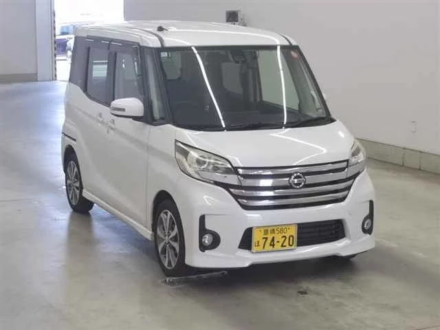Nissan Dayz Roox  с аукциона в Японии