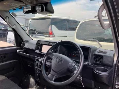 TOYOTA PIXIS VAN