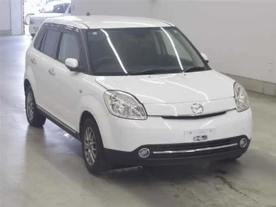 MAZDA VERISA