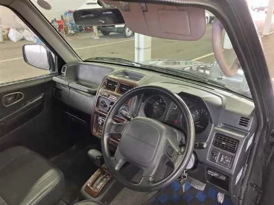 Mitsubishi Pajero Junior