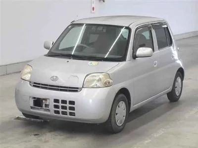 Daihatsu Esse