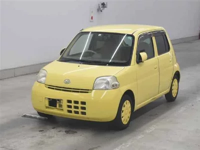 Daihatsu Esse