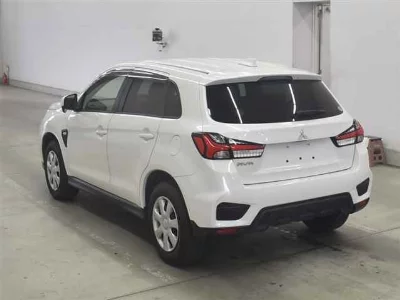 MITSUBISHI RVR