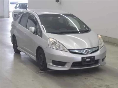 Honda FIT SHUTTLE HYBRID