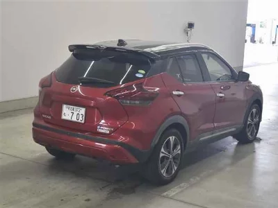 NISSAN KICKS