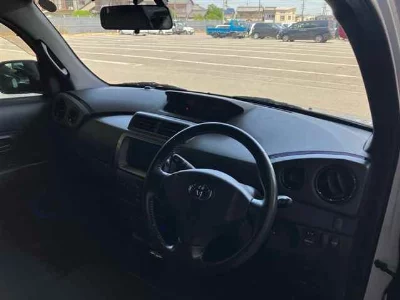 Toyota bB