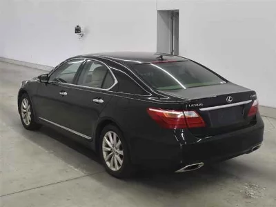 Lexus LS460L