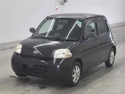 Daihatsu Esse