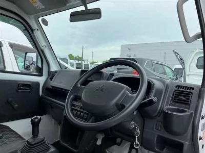 Mitsubishi Minicab Truck