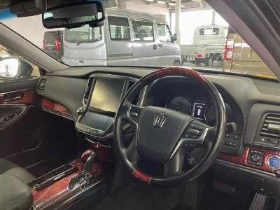Toyota CROWN MAJESTA