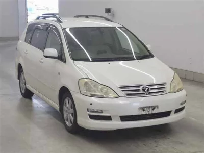 Toyota Ipsum