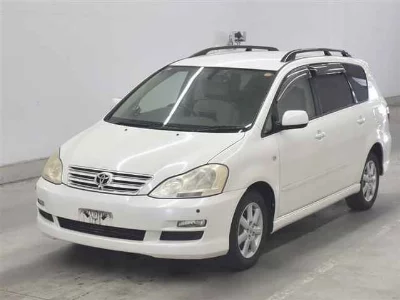 Toyota Ipsum