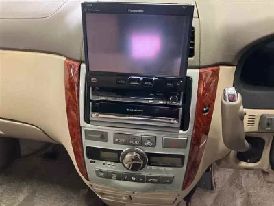 Toyota Ipsum