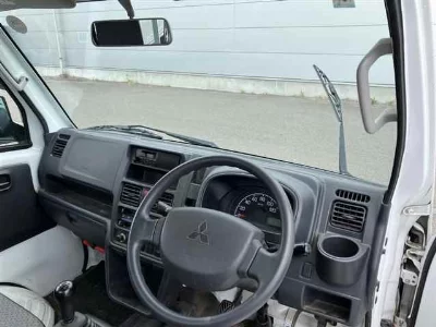 Mitsubishi Minicab Truck