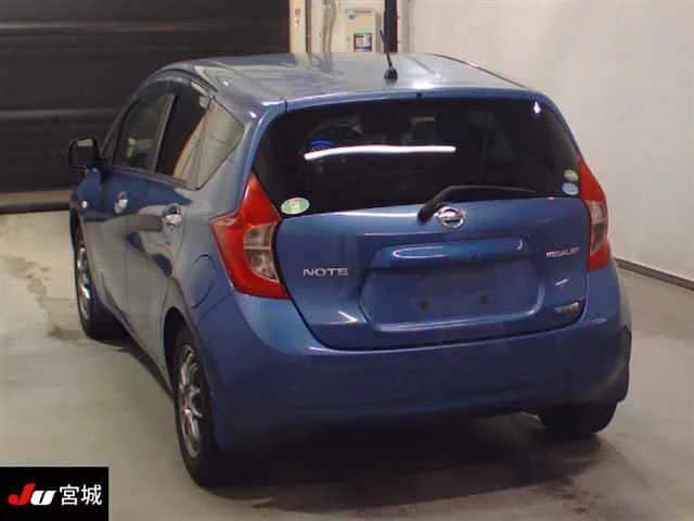 Nissan Note  с аукциона в Японии