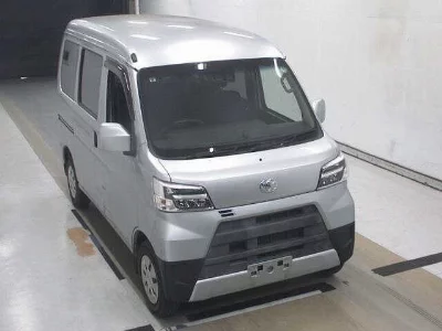 TOYOTA PIXIS VAN