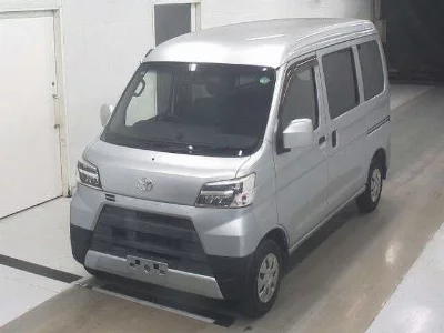 TOYOTA PIXIS VAN