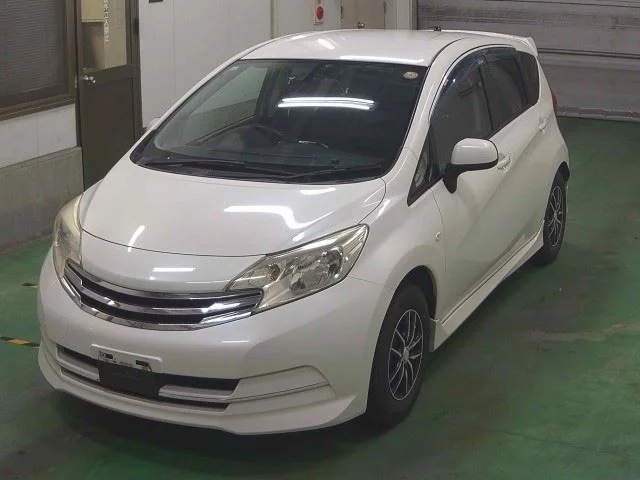 Nissan Note  с аукциона в Японии