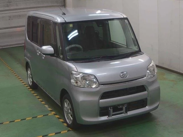 Daihatsu Tanto  с аукциона в Японии
