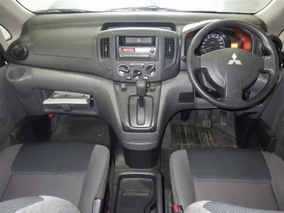 Mitsubishi Delica Van