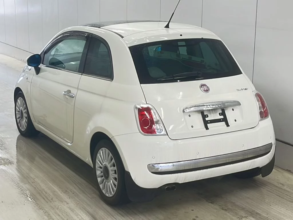 Fiat 500  с аукциона в Японии