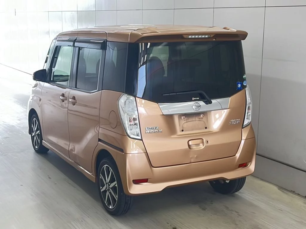 Nissan Dayz Roox  с аукциона в Японии