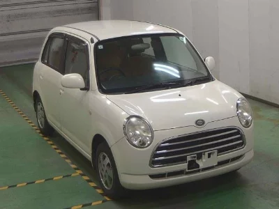 Daihatsu Mira Gino