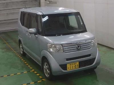 HONDA N BOX +