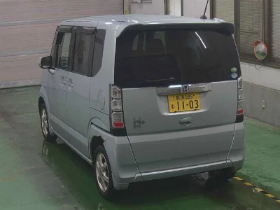 HONDA N BOX +