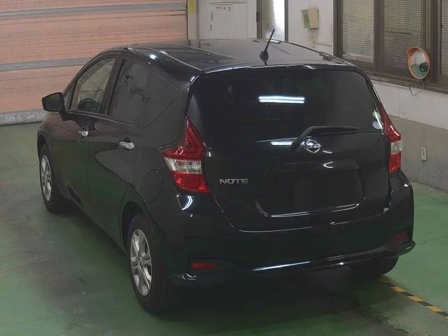 Nissan Note  с аукциона в Японии