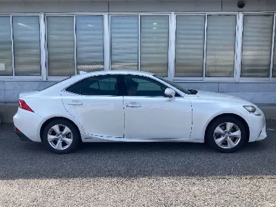 Lexus IS300h