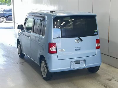 Toyota Pixis Space
