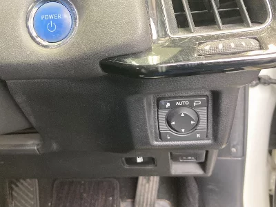 Toyota CROWN HYBRID