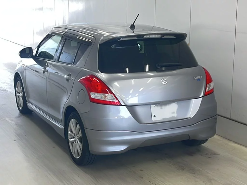 Suzuki Swift  с аукциона в Японии