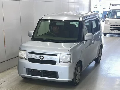 Toyota Pixis Space