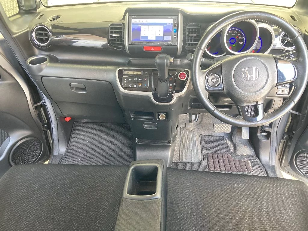 Honda N BOX CUSTOM  с аукциона в Японии