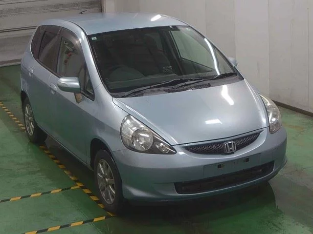 Honda Fit  с аукциона в Японии