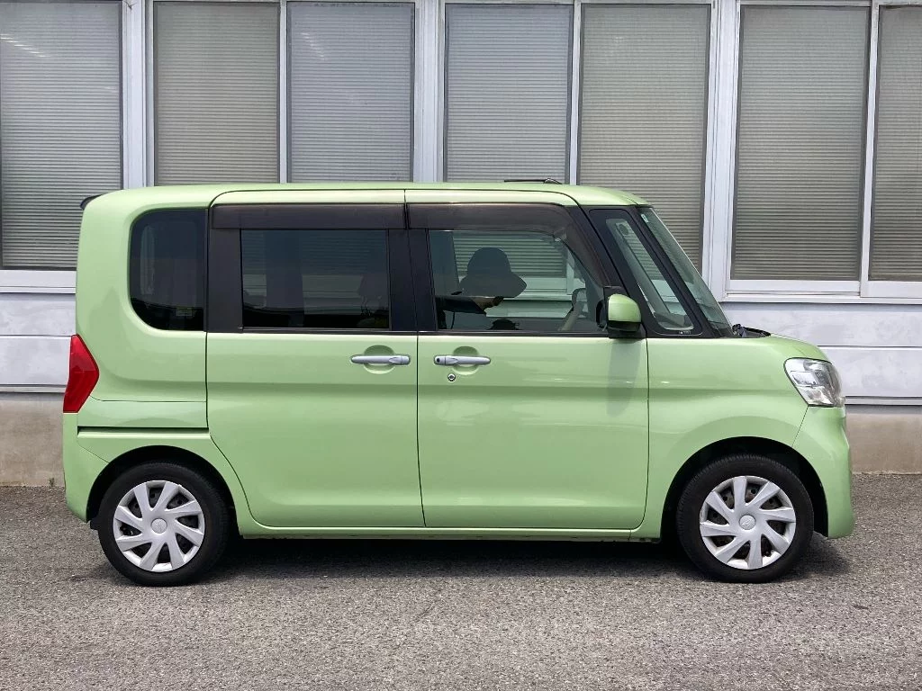 Daihatsu Tanto  с аукциона в Японии