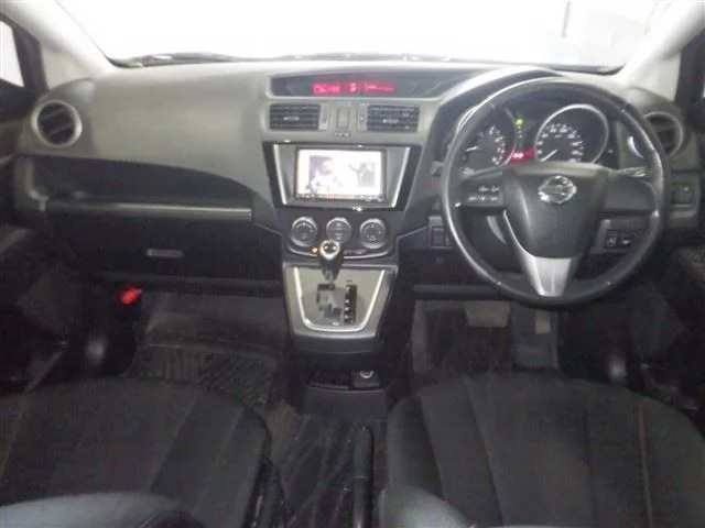 Nissan Lafesta  с аукциона в Японии