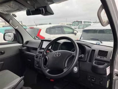 TOYOTA TOWN ACE VAN