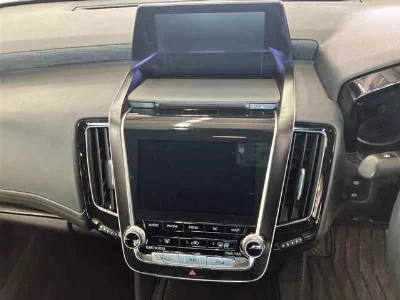 Toyota CROWN HYBRID