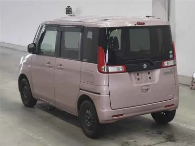 Suzuki Spacia