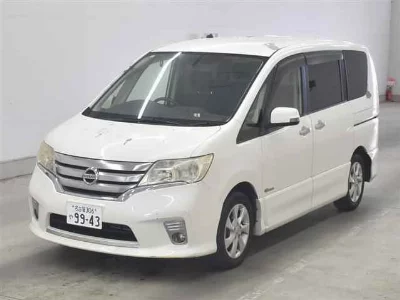 NISSAN SERENA
